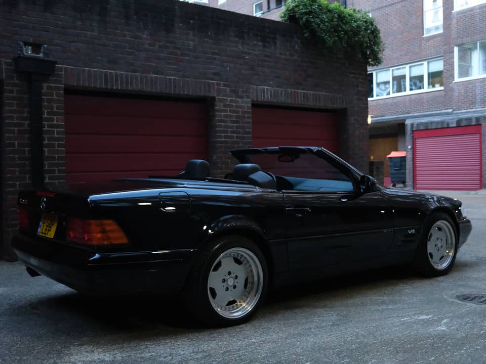 Image 66/100 of Mercedes-Benz SL 600 (1998)