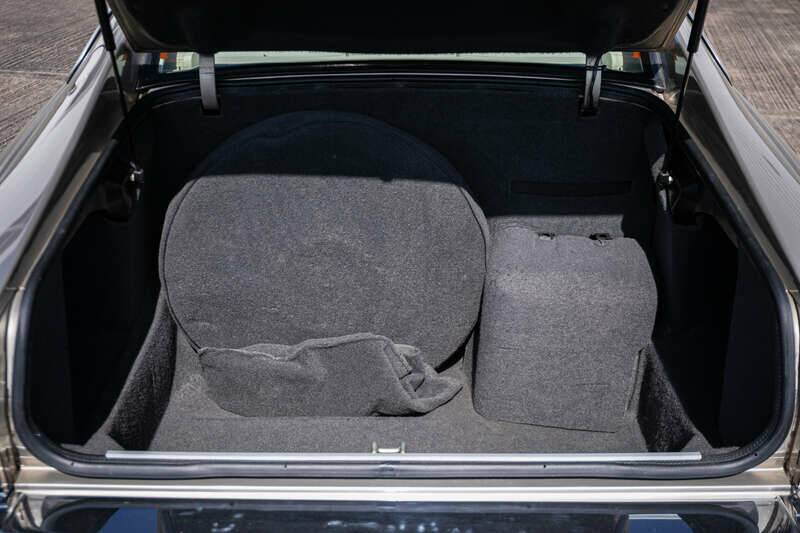 Image 25/32 de Jaguar XJS 4.0 Celebration (1996)