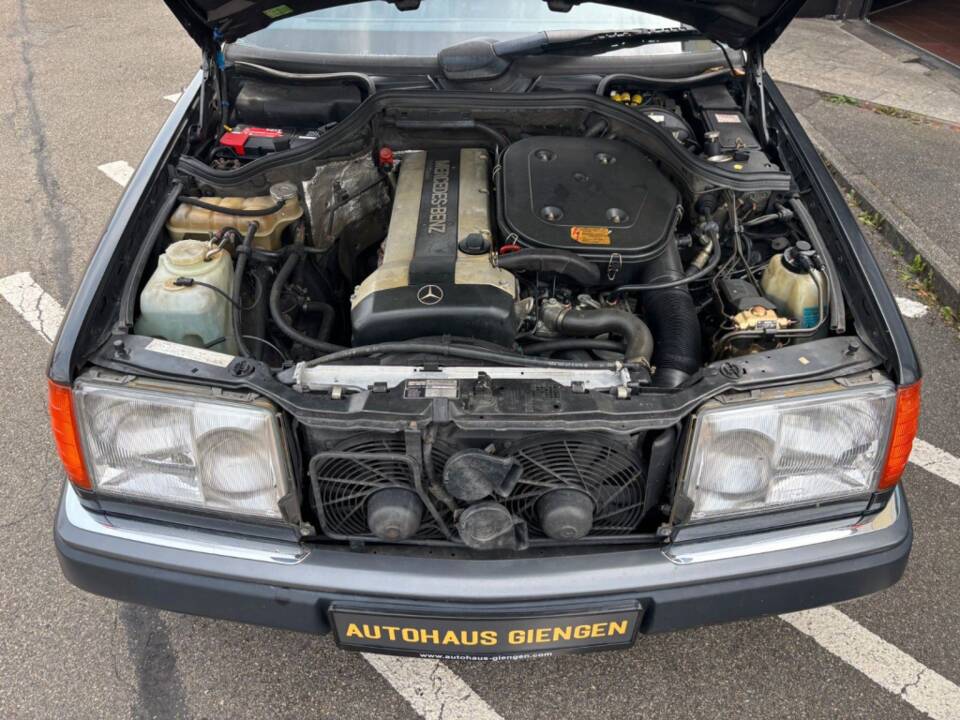 Bild 21/22 von Mercedes-Benz 300 CE-24 (1993)