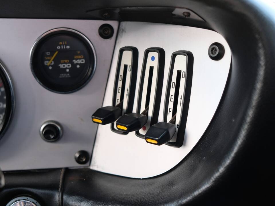 Immagine 65/72 di Ferrari Dino 308 GT4 (1975)