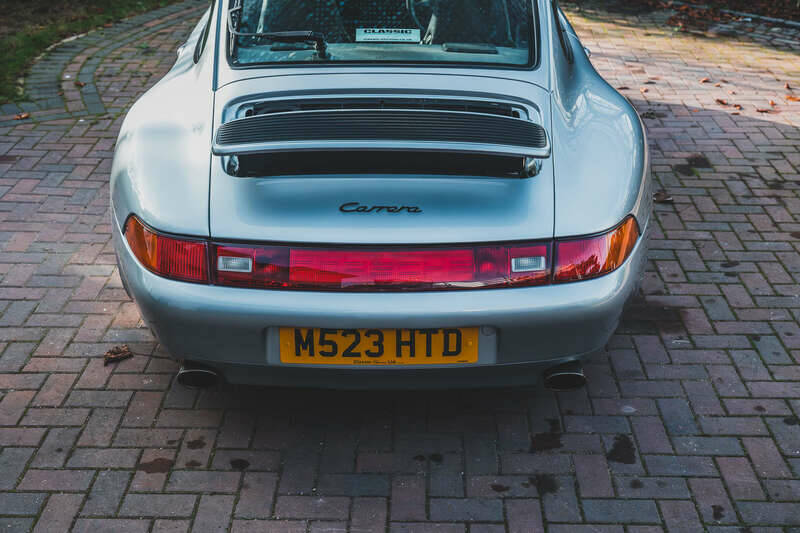 Image 12/50 of Porsche 911 Carrera (1994)