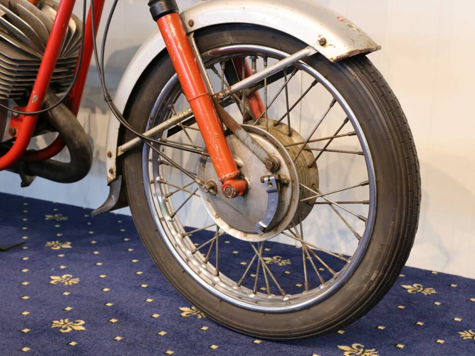 Image 14/28 of Puch M 125 (1968)