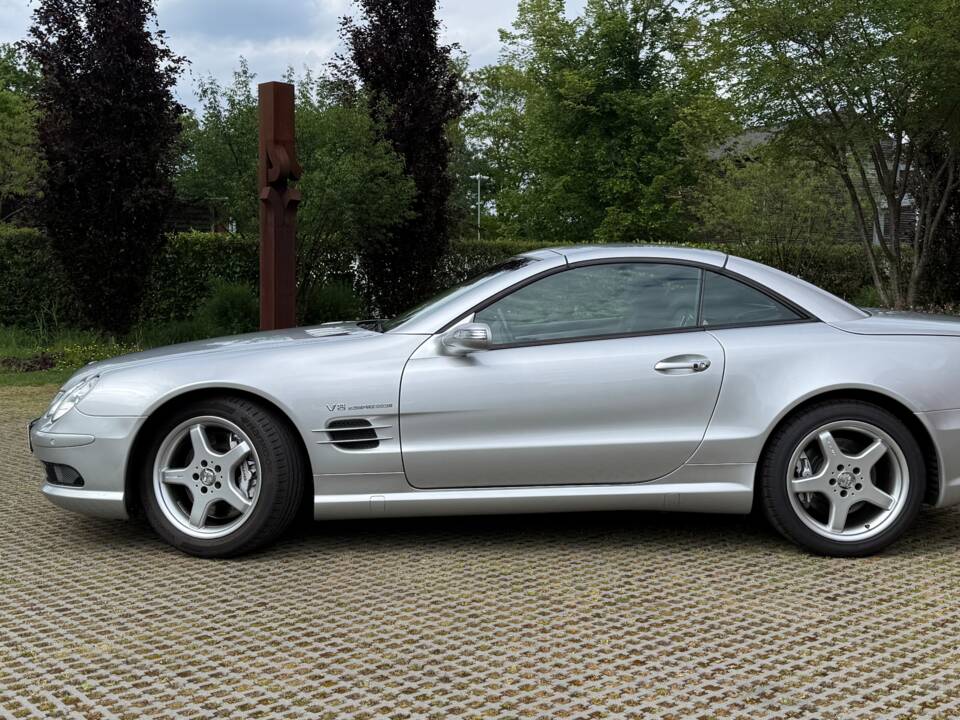 Image 3/29 of Mercedes-Benz SL 55 AMG (2004)