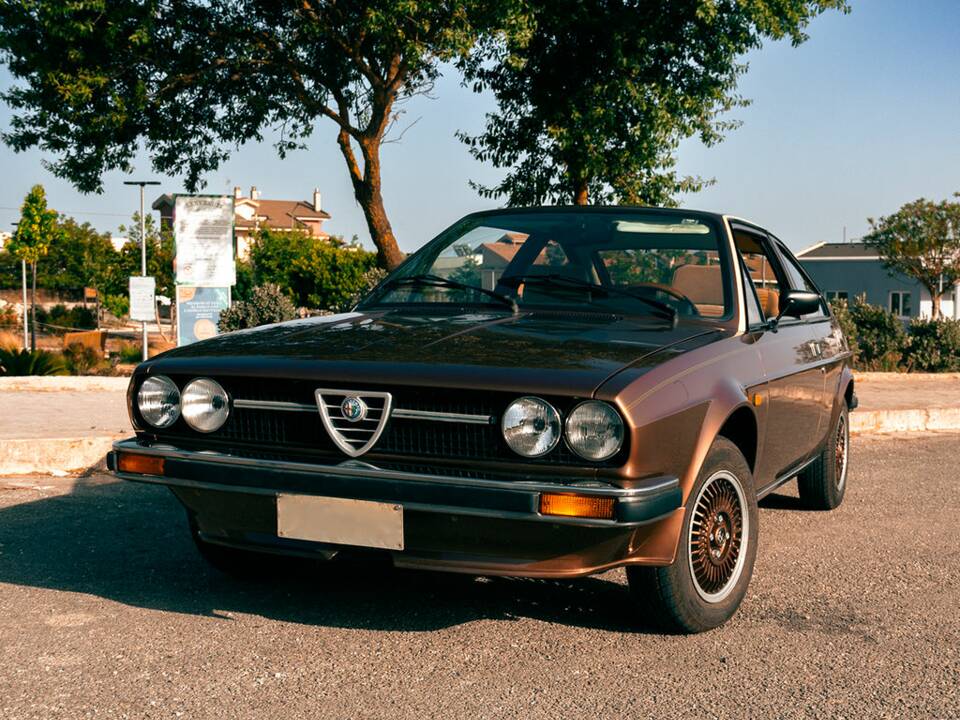 Image 1/8 of Alfa Romeo Alfasud 1.5 Sprint Veloce (1981)