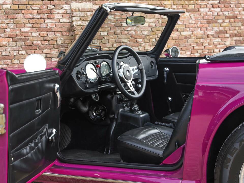 Bild 40/50 von Triumph TR 6 (1974)