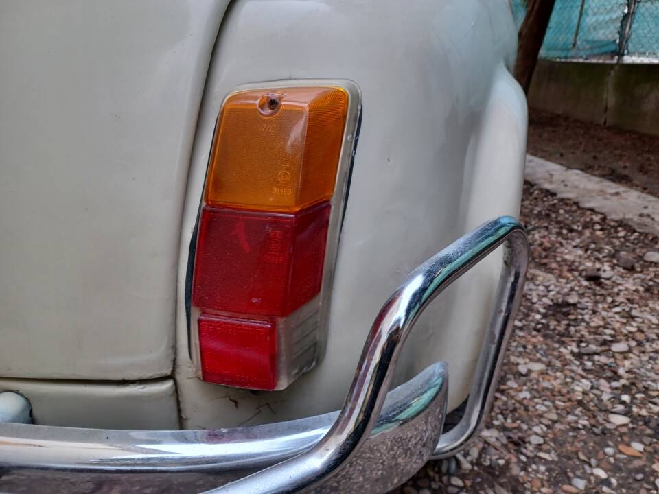 Image 21/59 of FIAT 500 R (1973)