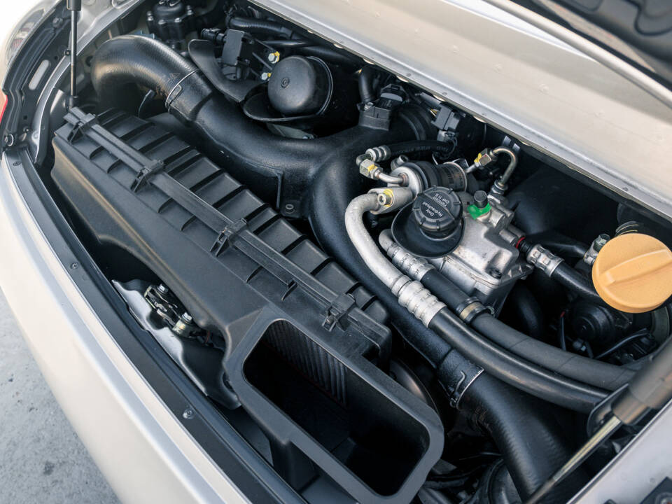 Image 47/51 of Porsche 911 GT2 (2001)