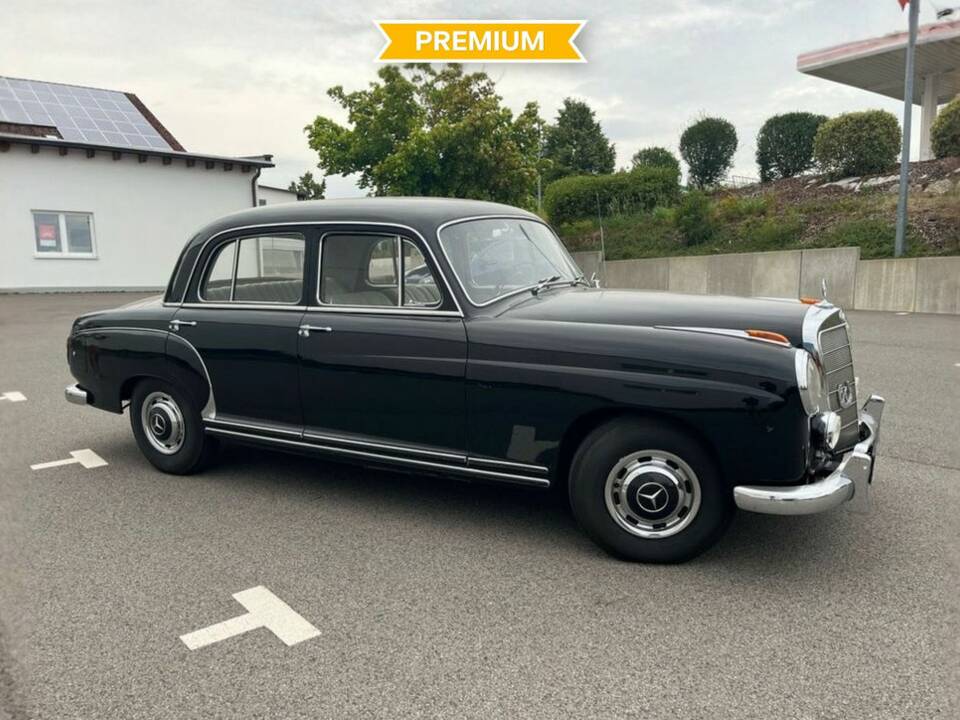 Imagen 1/8 de Mercedes-Benz 220 S (1956)
