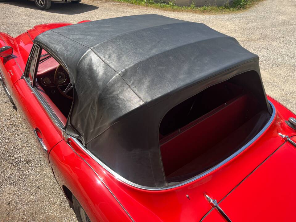 Imagen 19/19 de Austin-Healey 3000 Mk II (BJ7) (1964)