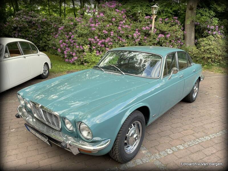 Bild 25/28 von Jaguar XJ 6 4.2 (1974)