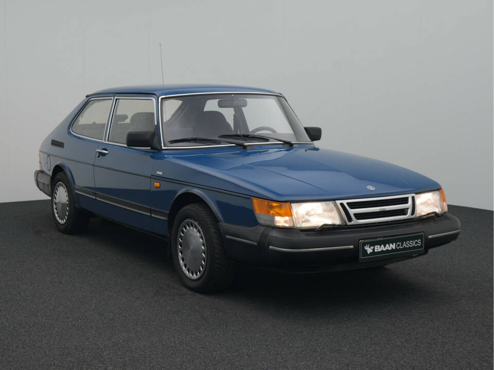 Imagen 7/37 de Saab 900 (1990)