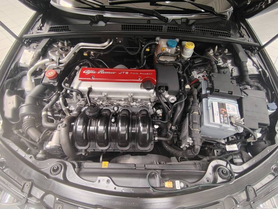Bild 73/86 von Alfa Romeo Spider 2.2 JTS (2007)