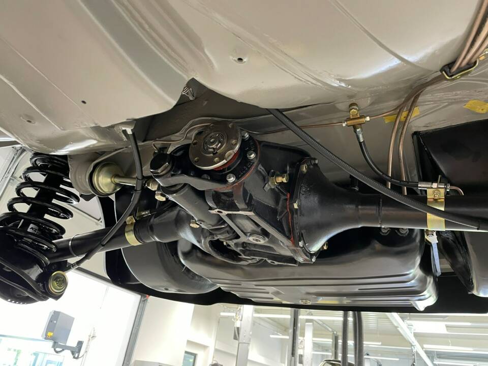 Image 22/54 of Mercedes-Benz 190 SL (1957)