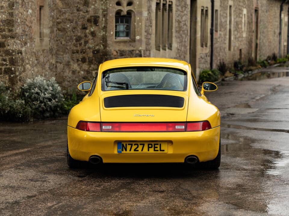 Bild 9/29 von Porsche 911 Carrera (1995)