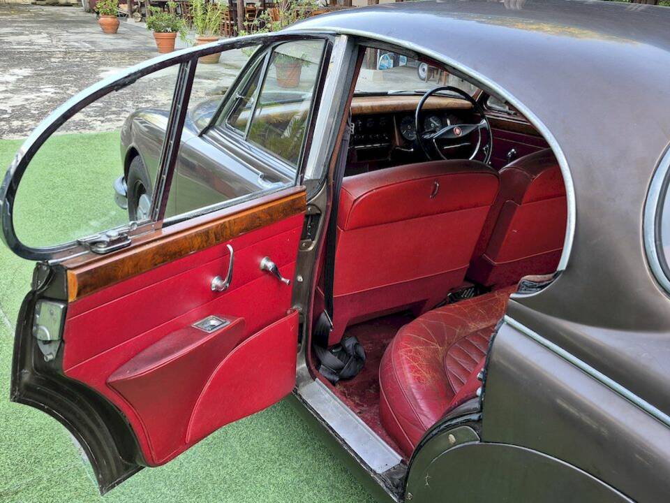Bild 58/76 von Jaguar Mk II 2.4 (1963)