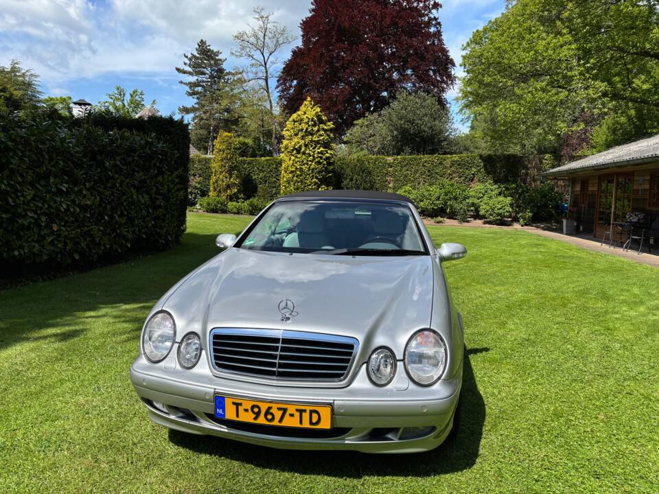 Image 7/23 of Mercedes-Benz CLK 200 Kompressor (2002)