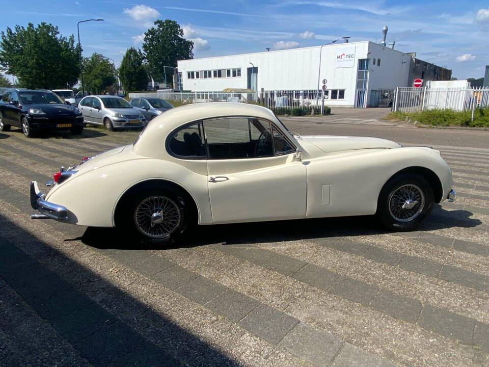 Bild 42/43 von Jaguar XK 140 FHC (1956)