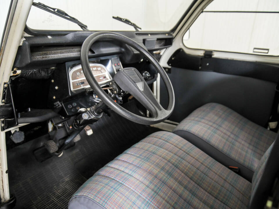 Image 11/50 de Citroën 2 CV 6 (1986)