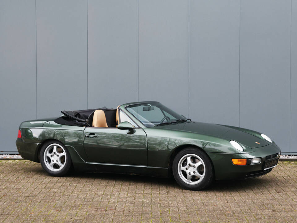 Bild 33/47 von Porsche 968 (1992)