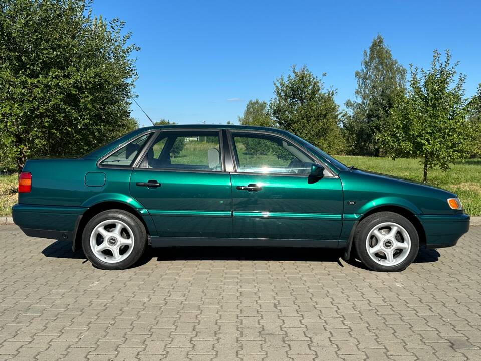 Bild 3/40 von Volkswagen Passat 2.0 (1995)