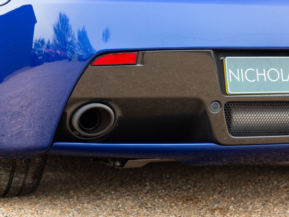 Bild 40/85 von Aston Martin V12 Vantage AMR Roadster (2018)