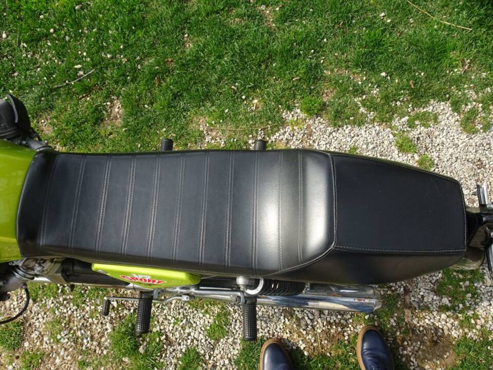 Image 20/25 of Moto Guzzi V 7 Sport (1973)