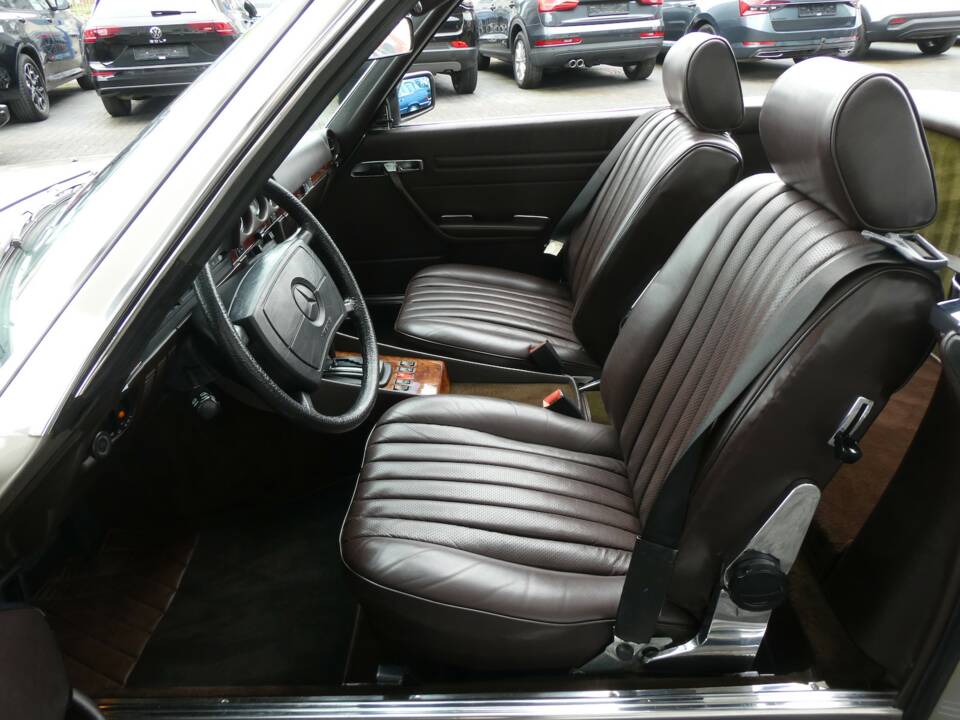 Afbeelding 10/23 van Mercedes-Benz 500 SL (1985)