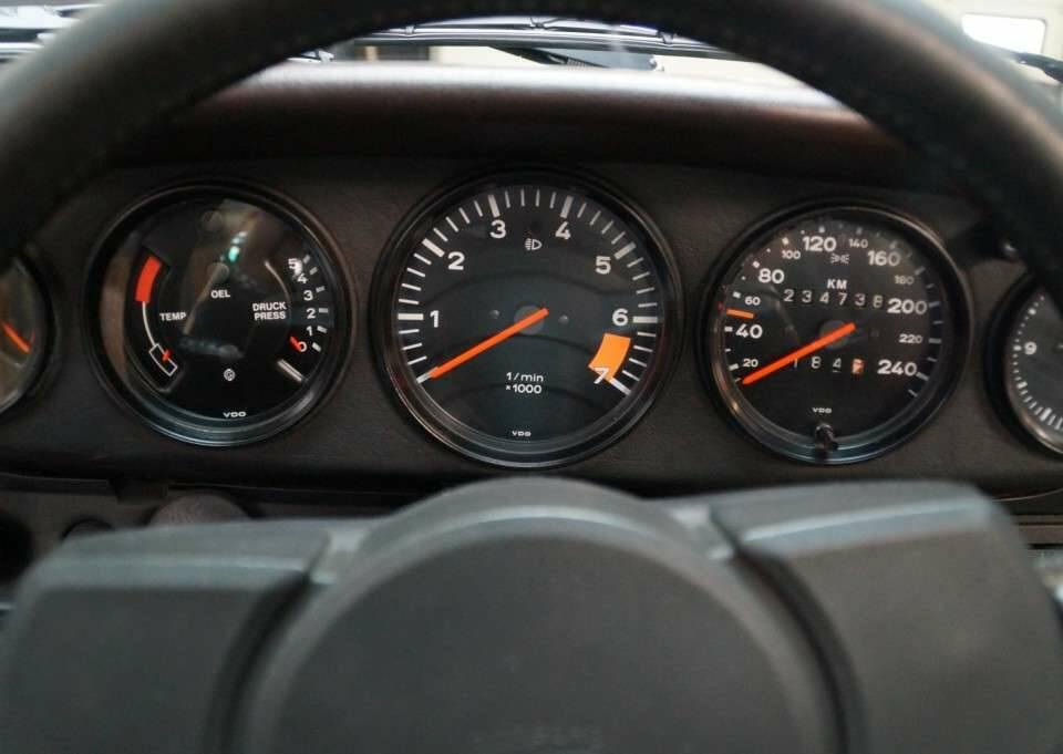 Image 48/50 of Porsche 911 SC 3.0 (1980)