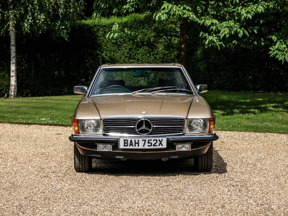Afbeelding 6/40 van Mercedes-Benz 280 SL (1981)