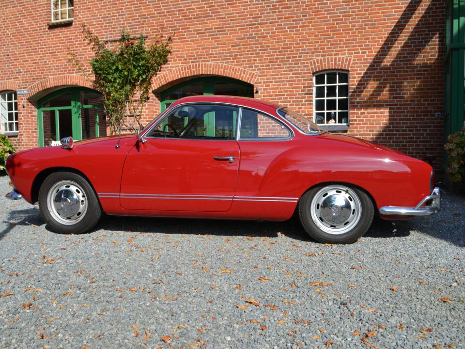 Image 2/15 of Volkswagen Karmann Ghia 1500 (1967)