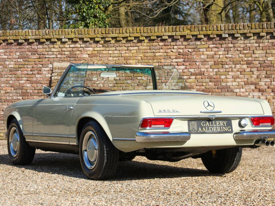 Bild 2/50 von Mercedes-Benz 230 SL (1967)