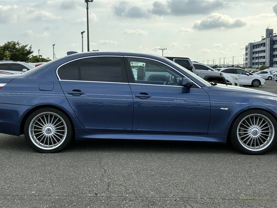 Immagine 4/62 di ALPINA B5 (2007)