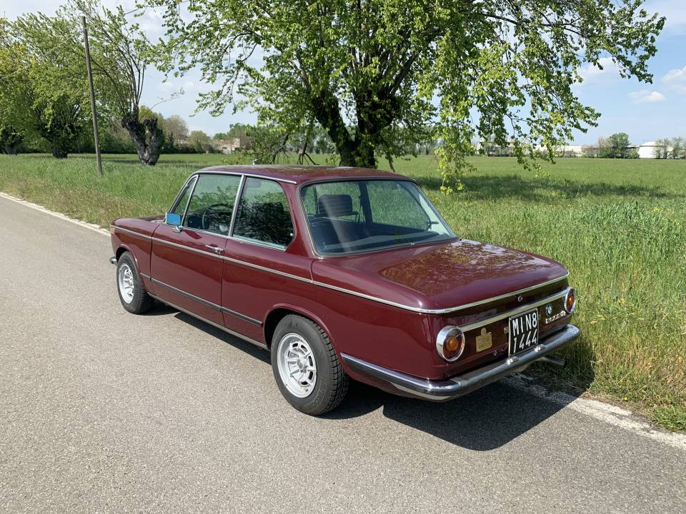 Image 5/37 de BMW 2002 tii (1971)