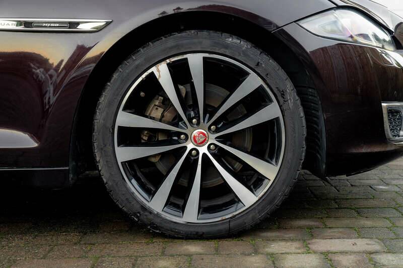 Bild 12/50 von Jaguar XJ 3.0 (2019)