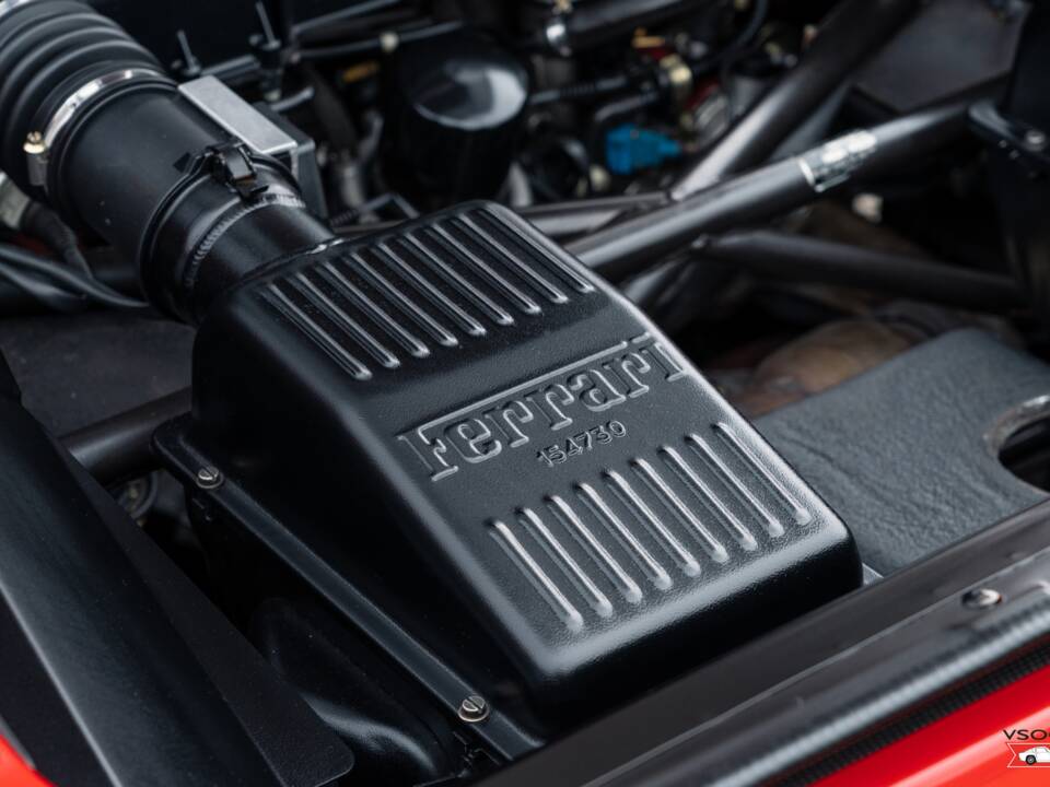 Bild 43/53 von Ferrari F 355 Berlinetta (1996)