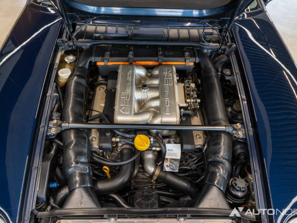 Afbeelding 21/50 van Porsche 928 GTS (1992)