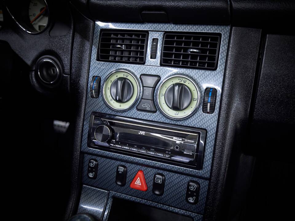 Image 71/100 de Mercedes-Benz SLK 230 Kompressor (1999)