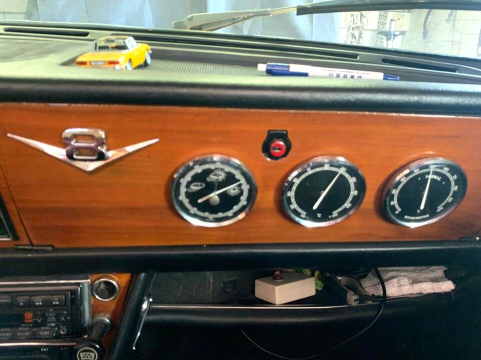 Image 5/11 de Triumph Stag (1975)