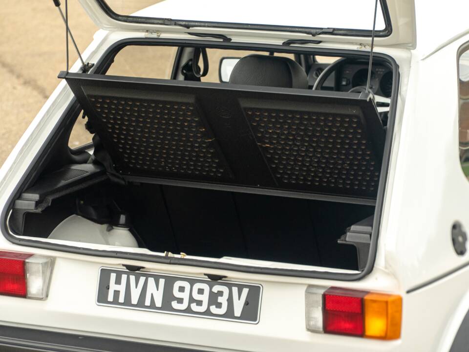 Image 34/40 of Volkswagen Golf I GTI 1.6 (1980)
