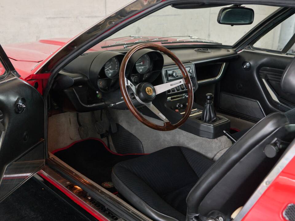 Image 32/50 of Alfa Romeo Montreal (1973)