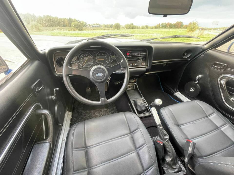 Image 2/8 of Ford Capri 2,8i (1982)