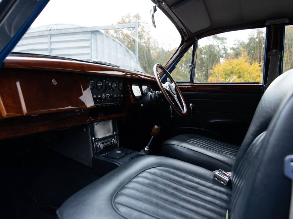 Bild 37/44 von Jaguar 340 (1968)