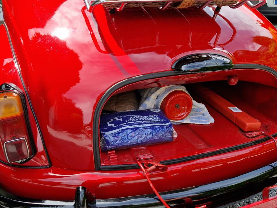Bild 24/28 von FIAT 500 C Topolino (1950)