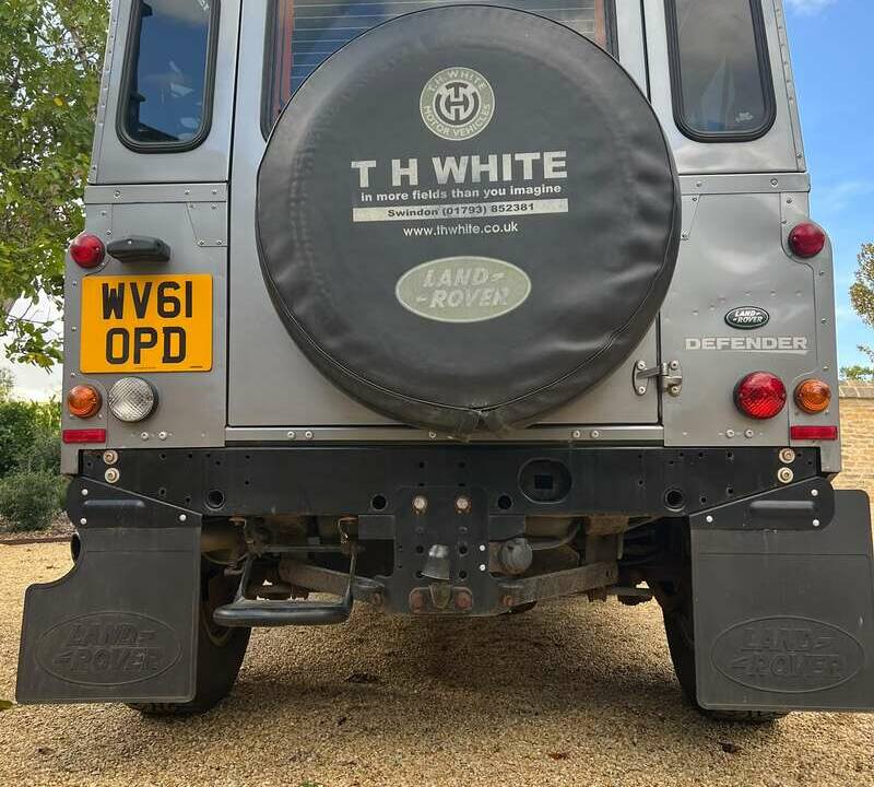 Image 36/50 of Land Rover Defender 90 (2011)