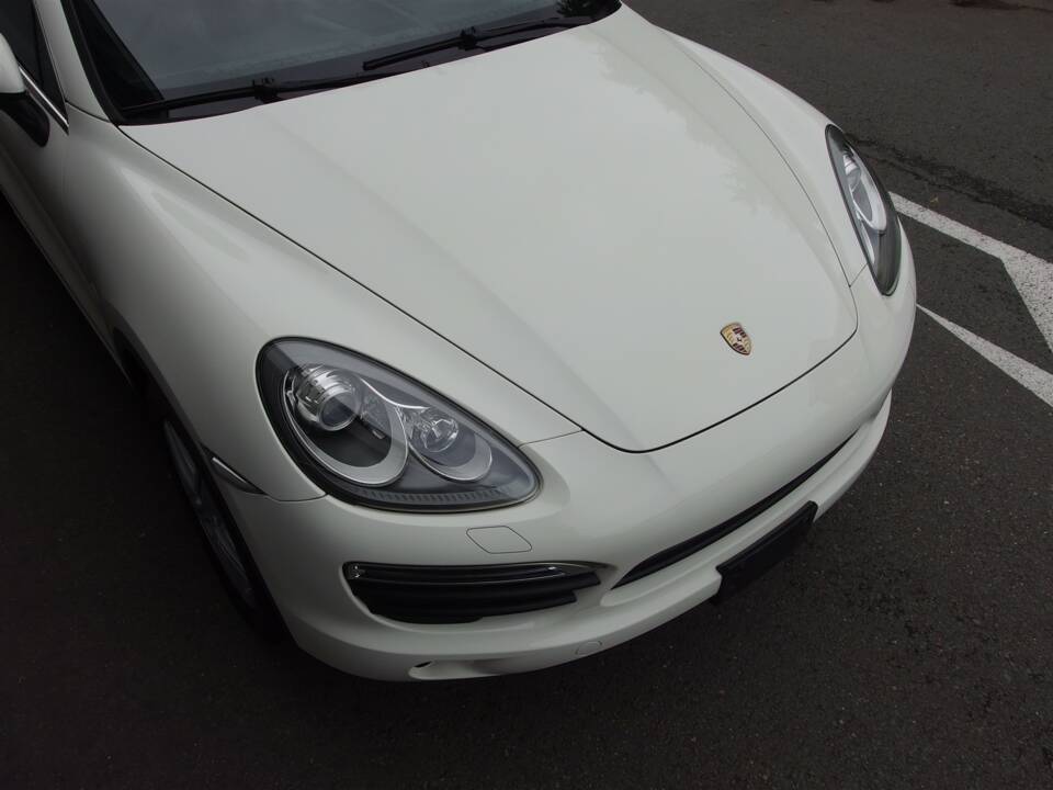 Bild 16/99 von Porsche Cayenne S (2010)