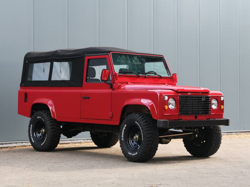Image 13/38 of Land Rover 110 (1989)