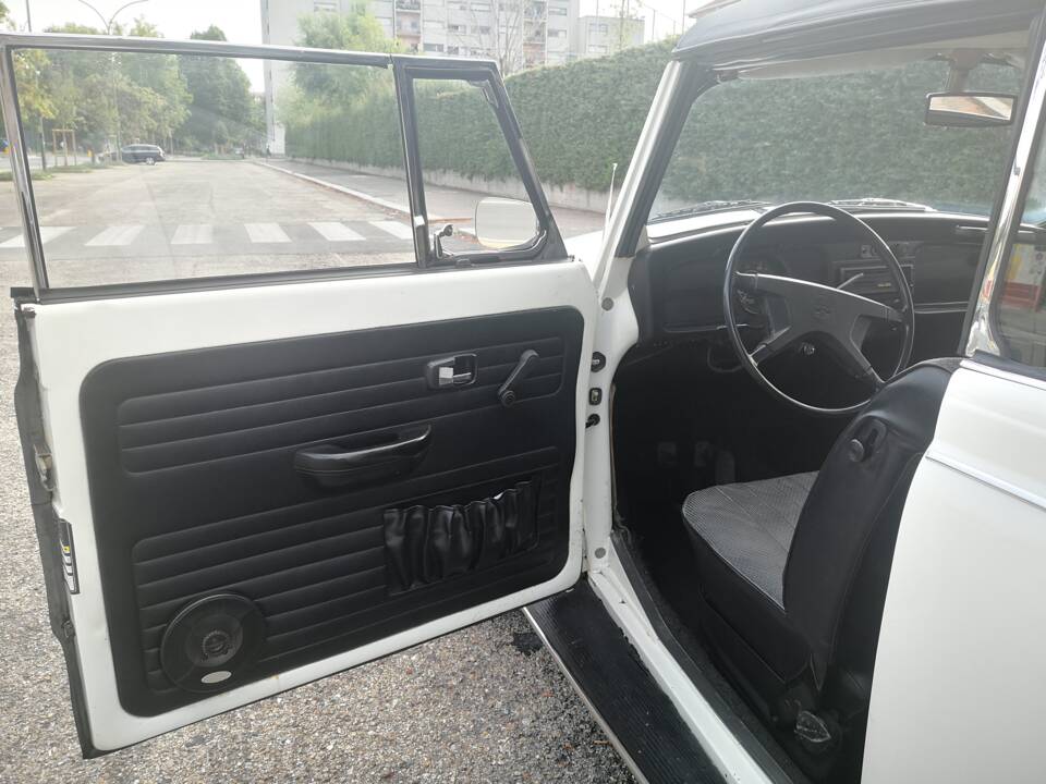 Bild 28/160 von Volkswagen Käfer 1300 (1971)