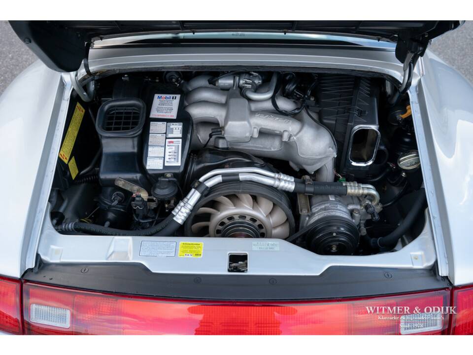 Image 26/26 of Porsche 911 Carrera (1997)
