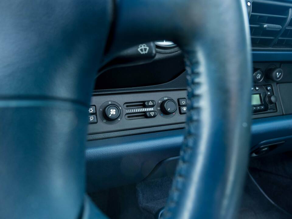 Afbeelding 34/44 van Porsche 911 Carrera (1994)