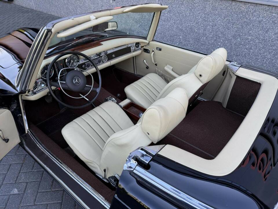 Bild 18/38 von Mercedes-Benz 280 SL (1969)